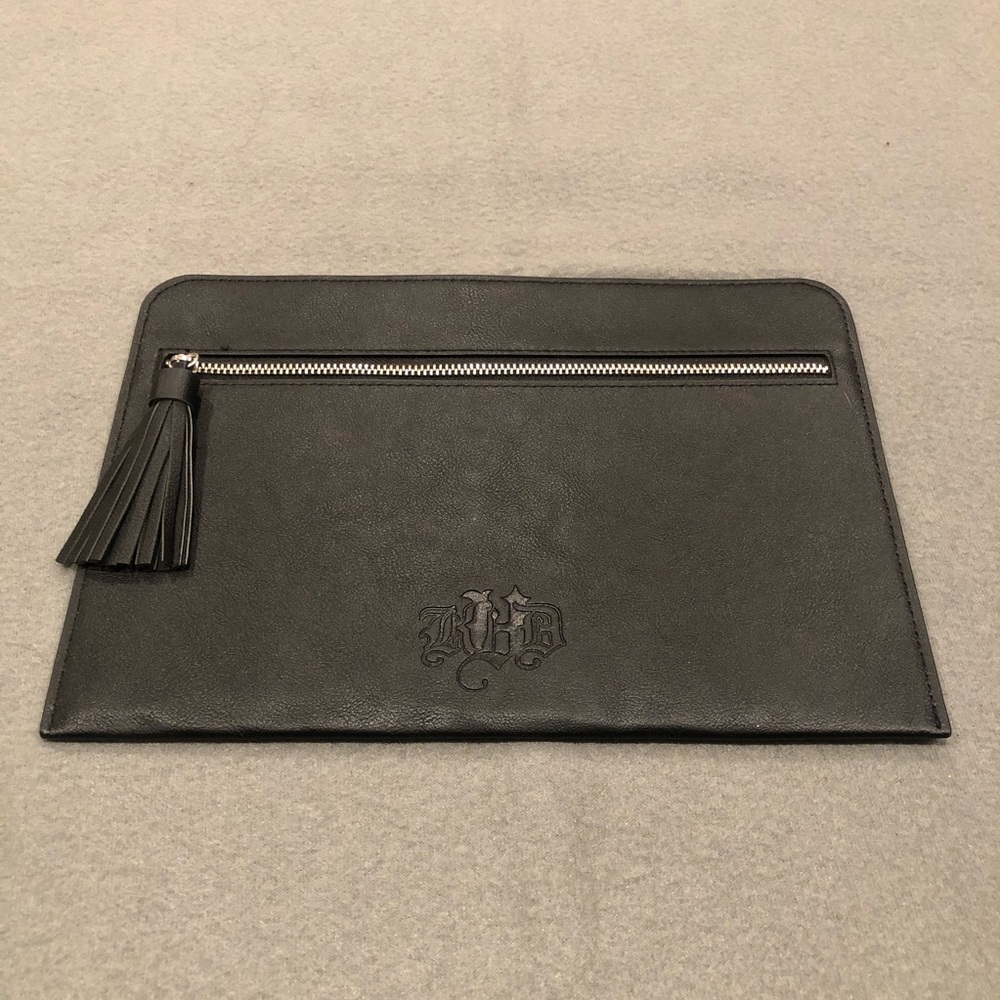 Free with 3+ Bundle - KVD Vegan Leather Makeup Bag